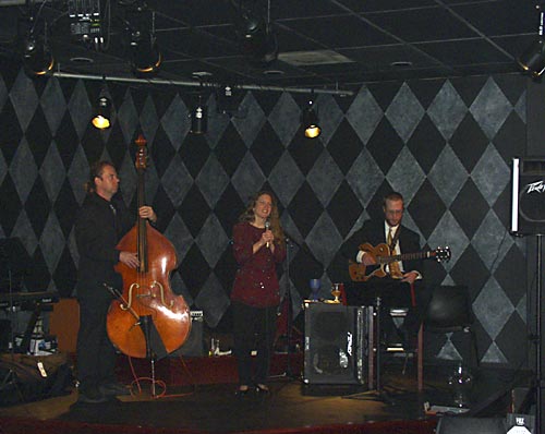 Susan Reeves Trio at Jayzz
